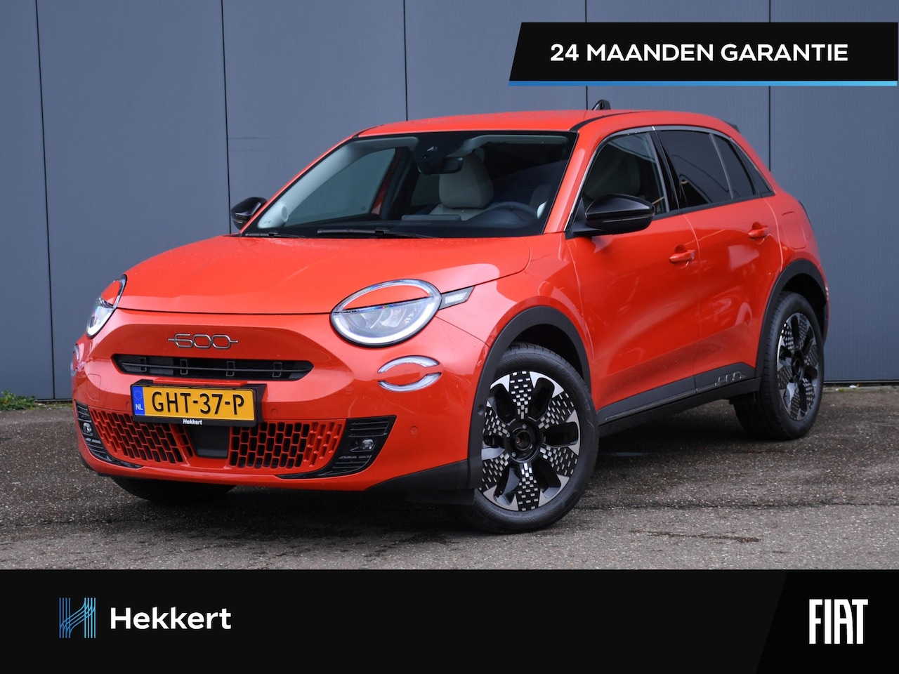 Fiat 600e - La Prima 54 kWh 156pk Automaat KUNSTLEDER | ADAPT. CRUISE | 18''LM | MASSAGE | STANDKACHEL - AutoWereld.nl