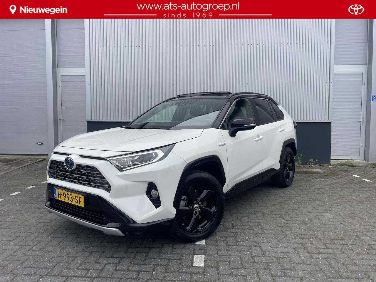 Toyota RAV4 - 2.5 Hybrid AWD Bi-Tone 2.5 Hybrid AWD Bi-Tone , Panoramadak, 360 gr camera, Trekhaak, org NL en 1e eigenaar, zeer - AutoWereld.nl