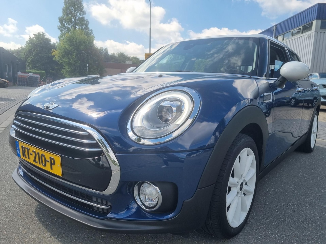 MINI Clubman - 1.5 Cooper Chili Serious Business Mini 1.5 Cooper Chili Serious Business - AutoWereld.nl