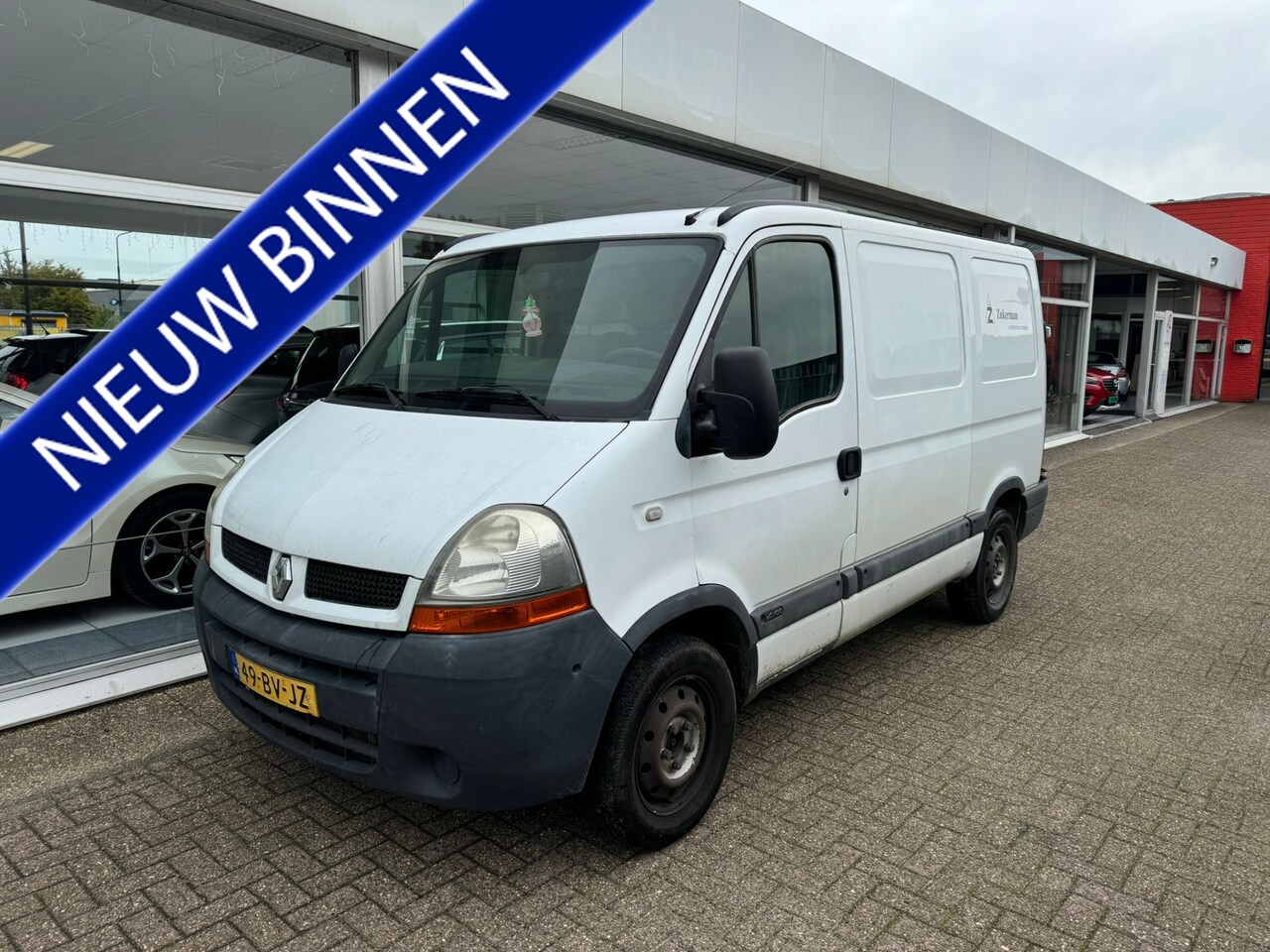 Renault Master - T33 2.5dCi L1H1 | APK 03/2025 | NAP | 3-zits | Zijschuifdeur-rechts | Voorzien van trekhaa - AutoWereld.nl