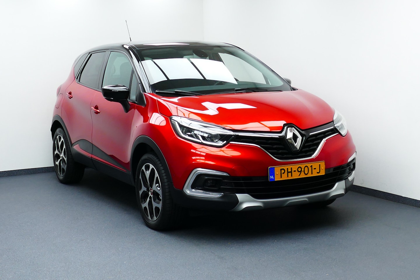 Renault Captur - 0.9 TCe Intens 1-Eig. R-Link, Camera, Navi, Clima, Cruise, Led Koplampen, Haak 1200kg - AutoWereld.nl