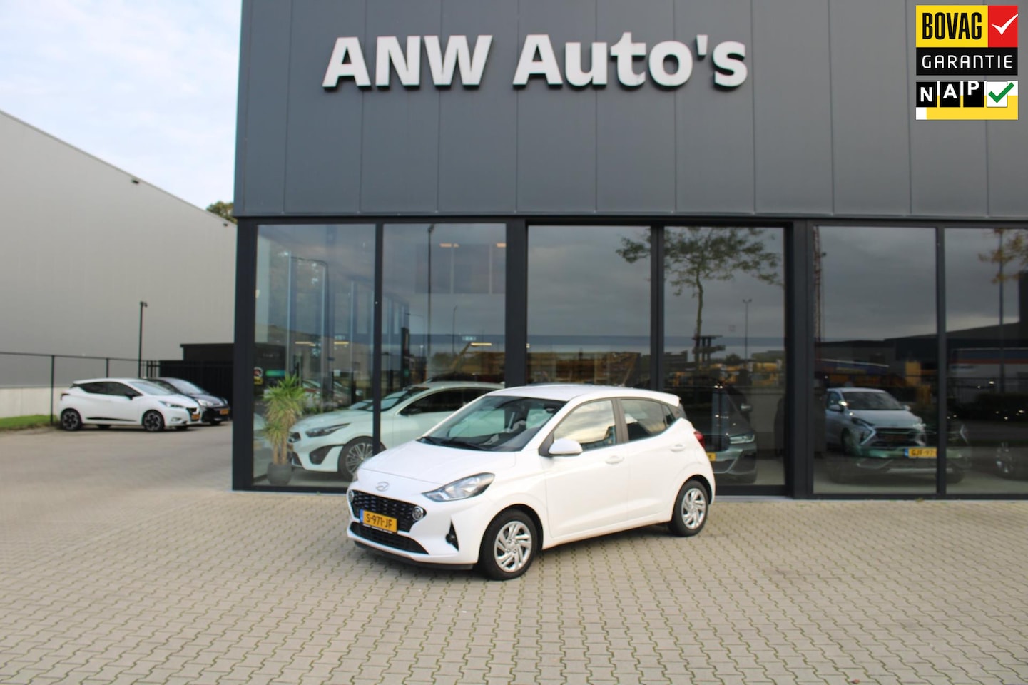 Hyundai i10 - 1.0 Comfort cruise controle apple carplay Rijklaar! - AutoWereld.nl