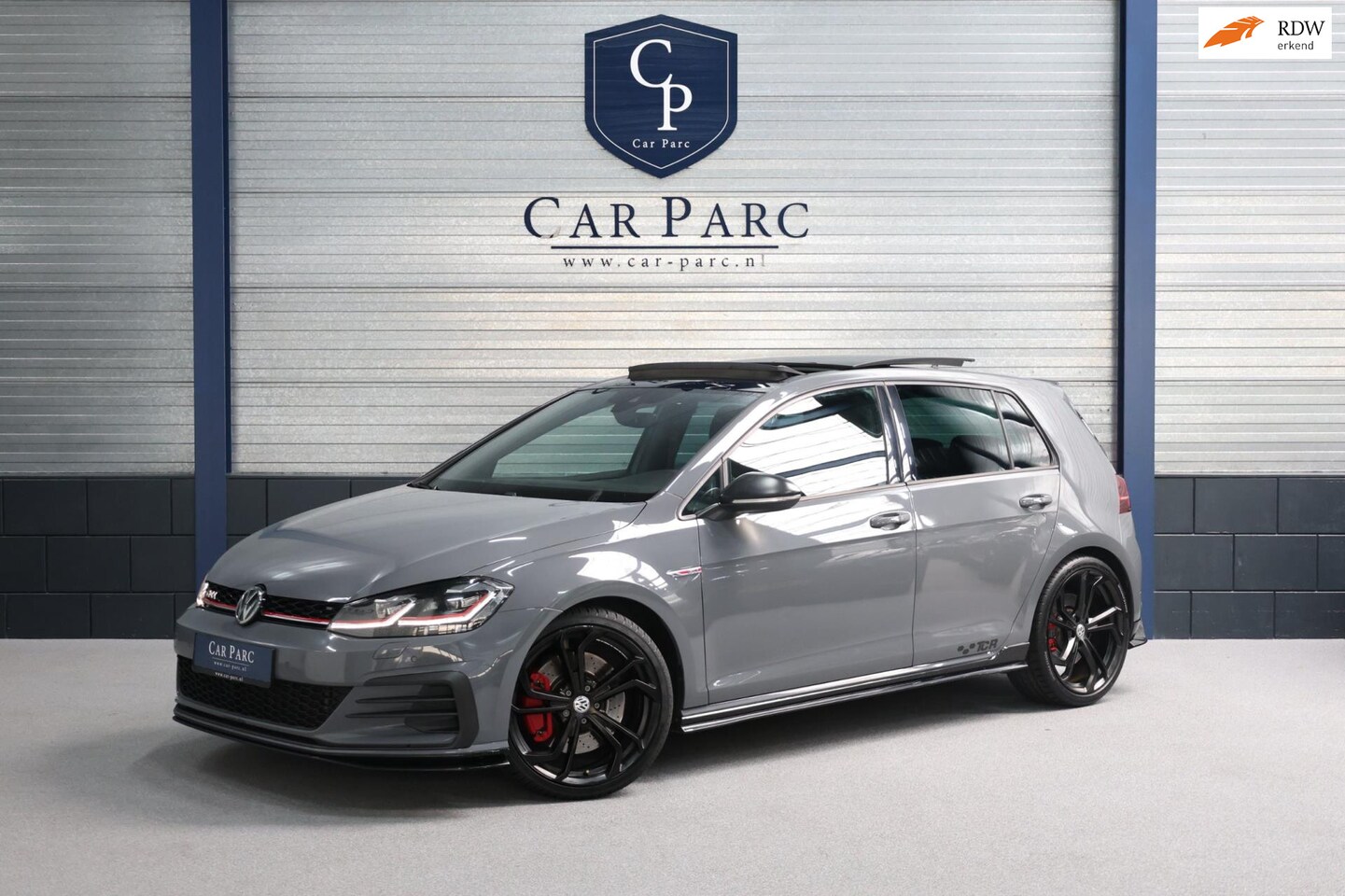 Volkswagen Golf - 2.0 TSI GTI TCR LED/VIRTUAL/PANO/ALCANTARA+S.VERWARMING/LMV 19'/LINE/ACC/ECC/12 MND GARANT - AutoWereld.nl