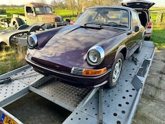 Porsche 911 - T sunroof coupe