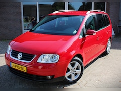 Volkswagen Touran - 2.0-16V FSI Trendline BTW Aftrekbaar youngtimer Climate control, NAVI, CC, Elektr. ramen,