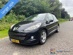 Peugeot 207 - 1.6 VTi Première. Clima, navigatie