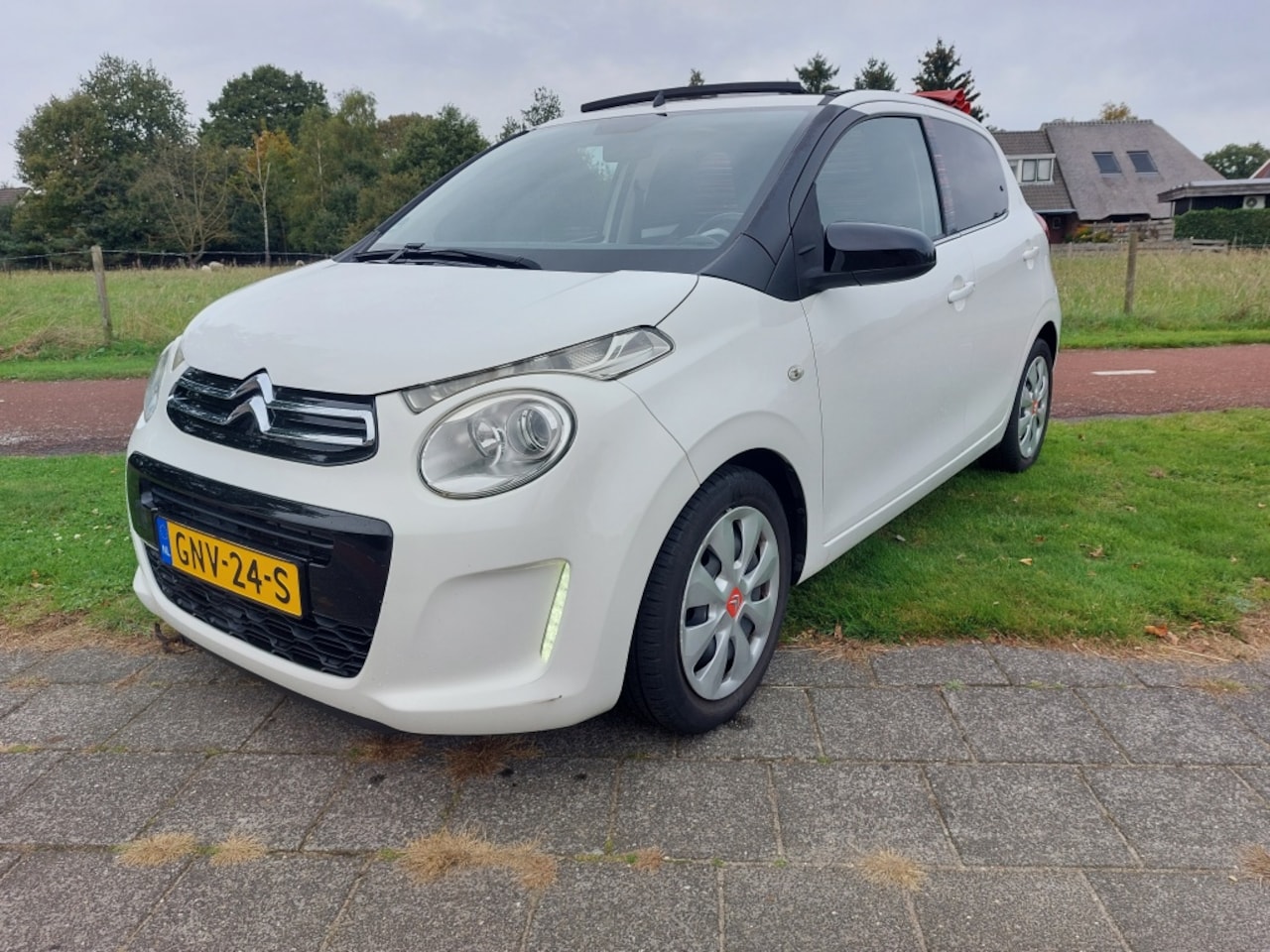 Citroën C1 - 1.2 PureT AirS Shine - AutoWereld.nl