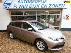 Toyota Auris Touring Sports - 1.8 Hybrid Dynamic AUTOMAAT