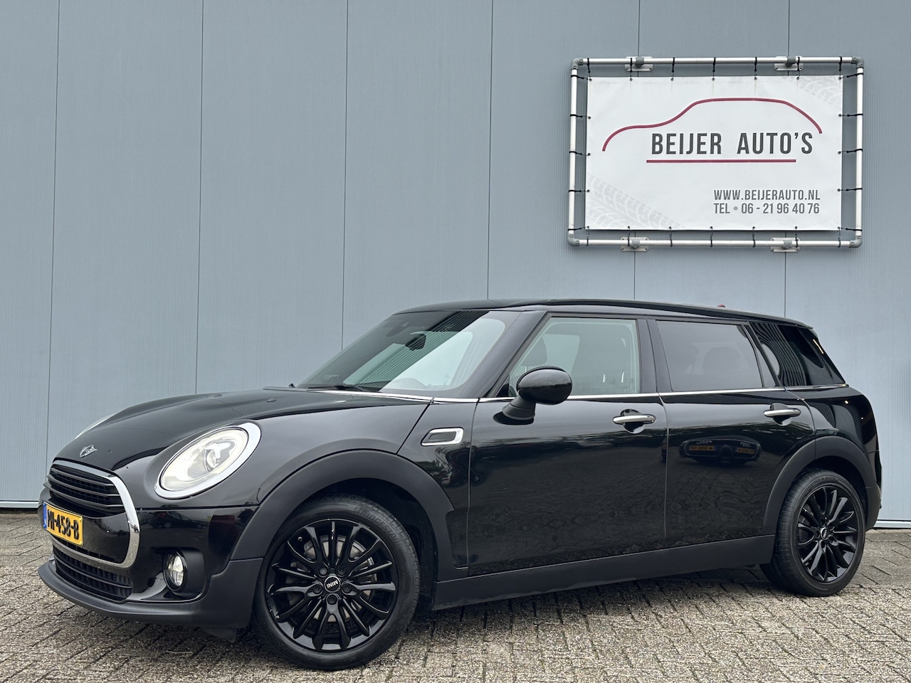 MINI Clubman - Mini 1.5 Cooper Serious Business Navigatie/LED/17inch. - AutoWereld.nl