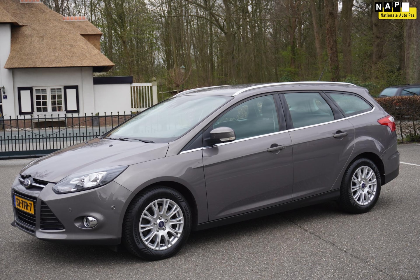 Ford Focus Wagon - 1.6 EcoBoost Lease Titanium 150 Pk Airco Trekhaak Lm - AutoWereld.nl