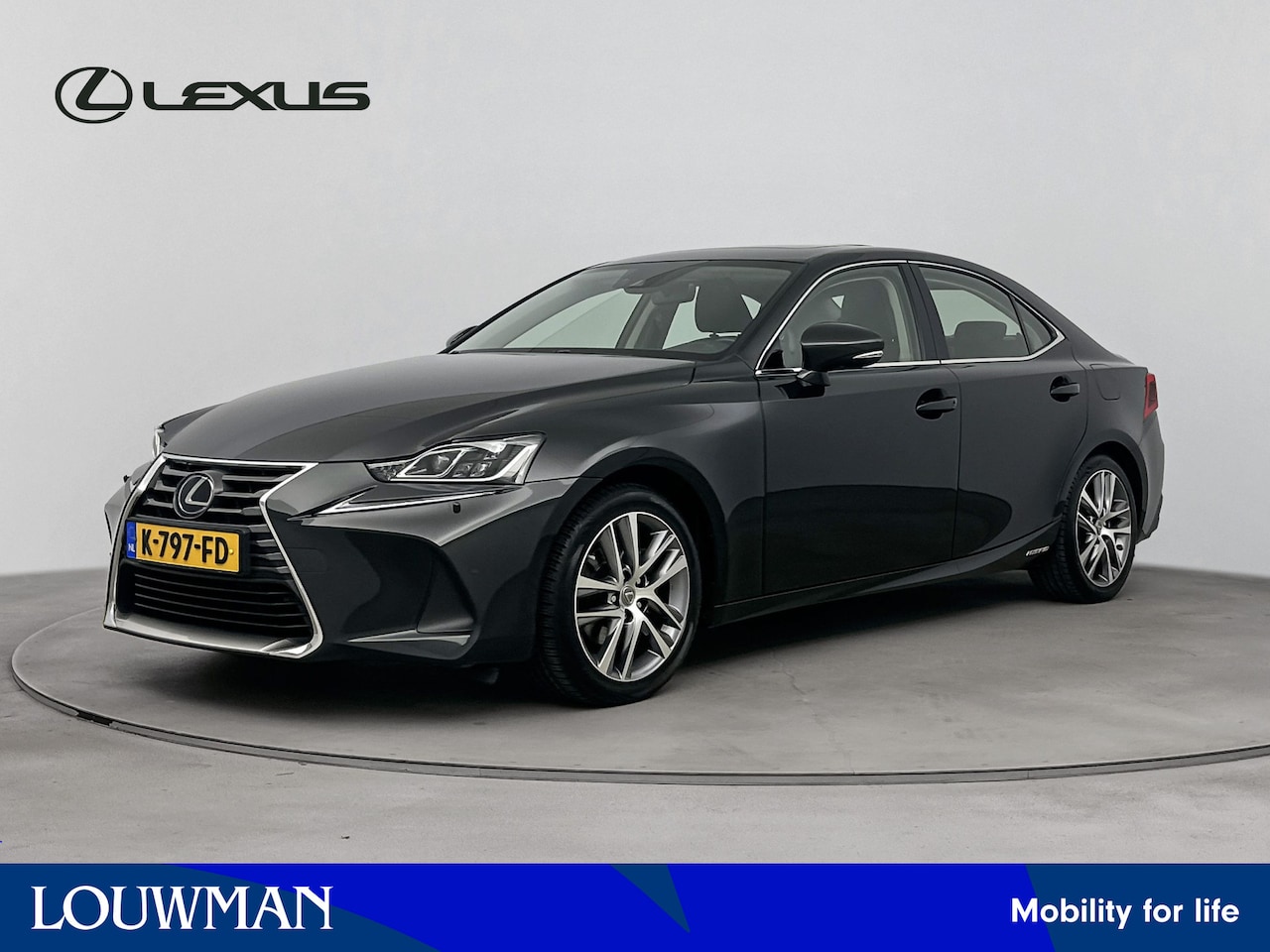 Lexus IS - 300h Hybrid Business Line Pro | Stoelverwarming | Triple Led Verlichting | Keyless Entry | - AutoWereld.nl