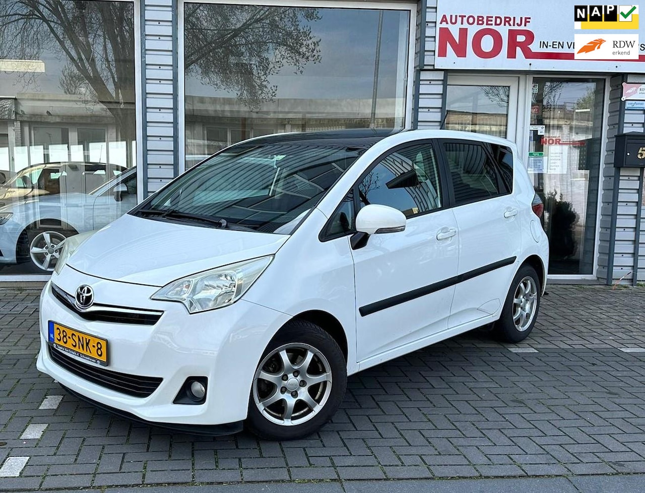 Toyota Verso S - 1.3 VVT-i Aspiration 1.3 VVT-i Aspiration - AutoWereld.nl