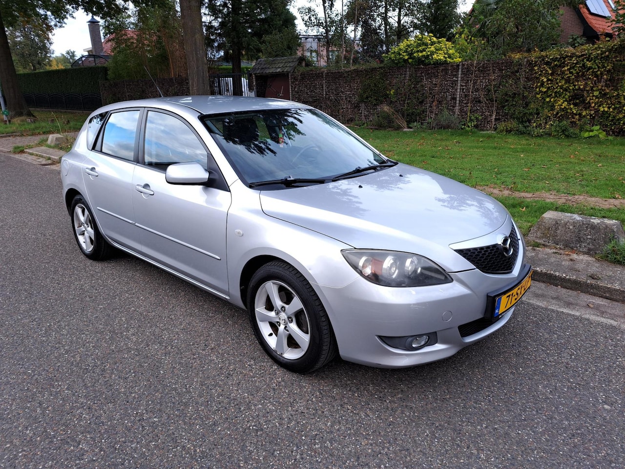 Mazda 3 Sport - 1.6 Touring *Airco, trekhaak, APK 06-2025* - AutoWereld.nl