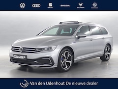 Volkswagen Passat Variant - 1.4 TSI PHEV 218pk GTE Business DSG / Panoramadak / Head-up Display / Camera / Stoelverwar