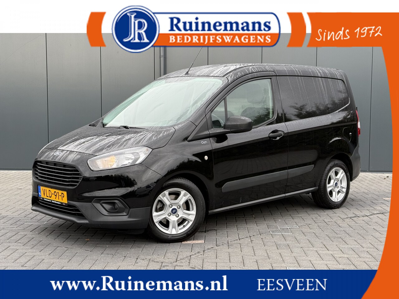 Ford Transit Courier - 1.5 TDCI / 1e EIG. / AIRCO / CRUISE / NETTE BUS / LICHTMETALEN VELGEN - AutoWereld.nl