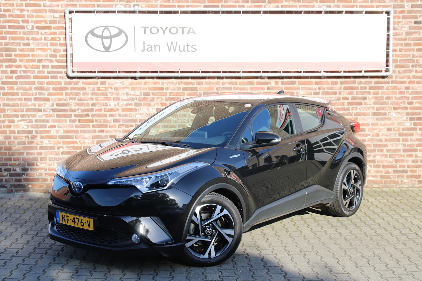 Toyota C-HR - 1.8 Hybrid Dynamic + trekhaak - AutoWereld.nl