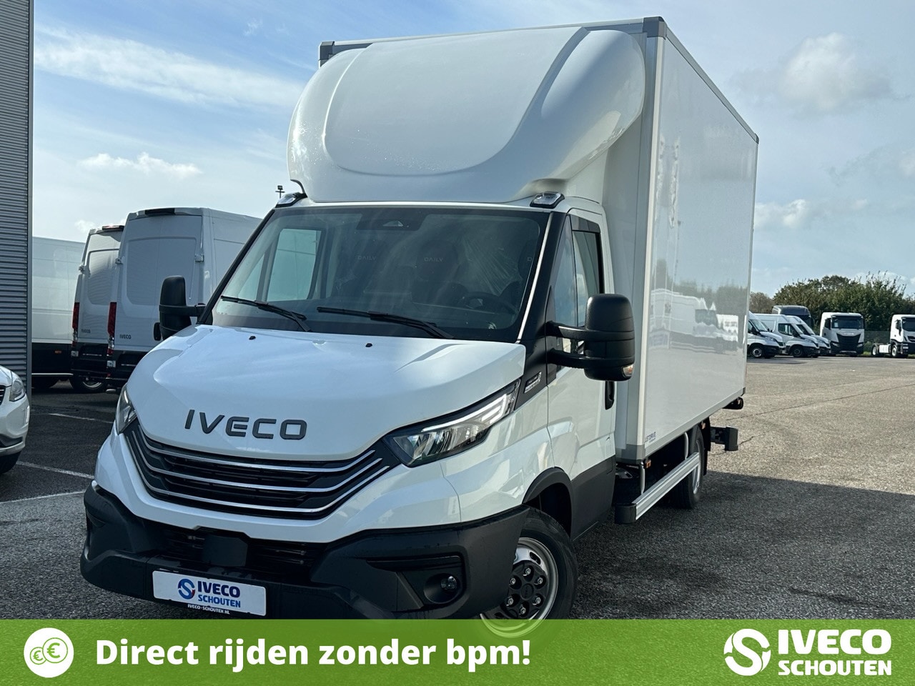 Iveco Daily - 40C18HA8Z AUTOMAAT Bakwagen + Klep WB 4.100 Just Drive - AutoWereld.nl