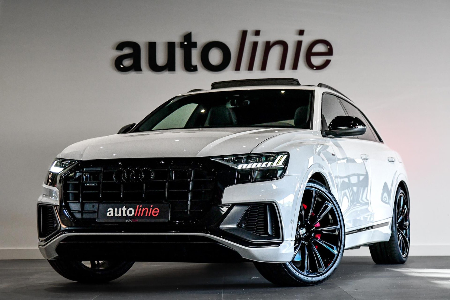 Audi Q8 - 55 TFSI e quattro 3x S-Line. Luchtv, Softclose, Pano, ACC, 23'', BTW!,B&O, Stuurvw, Keyles - AutoWereld.nl