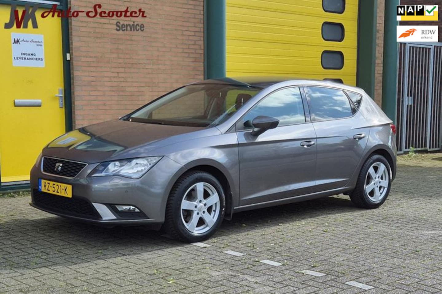 Seat Leon - 1.2 TSI Style Nette Auto! Airco! Cruise controle! PDC voor en achter! - AutoWereld.nl