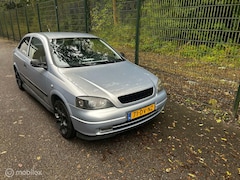 Opel Astra - 1.8-16V Sport