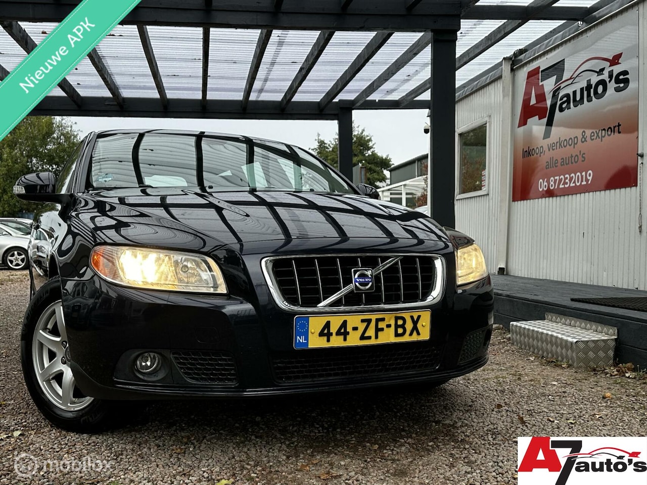 Volvo V70 - 2.0D 2.0D Nieuwe APK - AutoWereld.nl