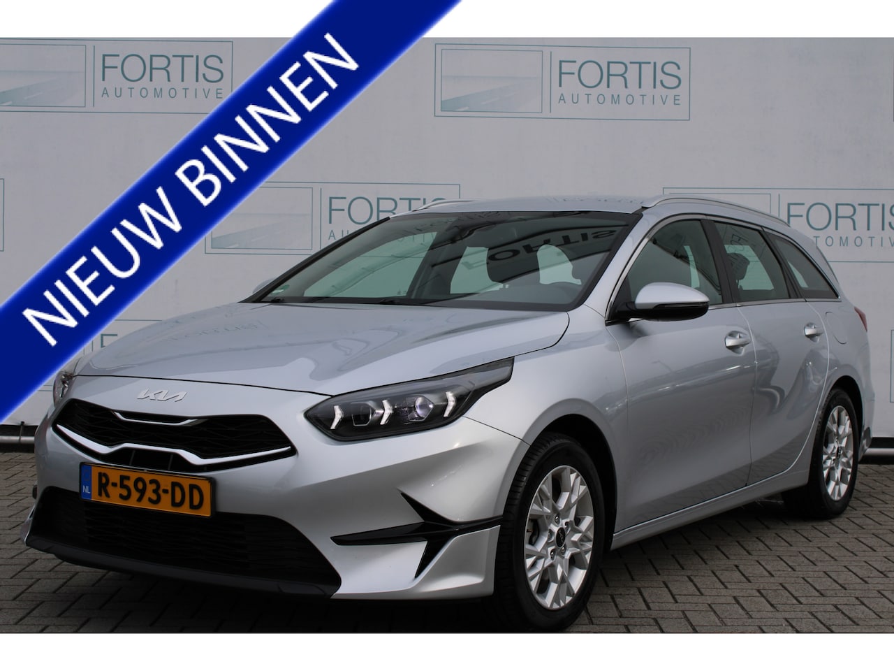 Kia Cee'd Sportswagon - Ceed 1.5 T-GDi DynamicLine NL AUTO | 10x in voorraad  | CARPLAY | CAMERA | - AutoWereld.nl