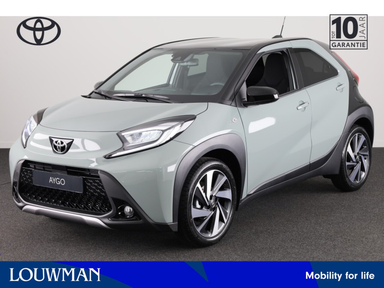 Toyota Aygo X - 1.0 VVT-i MT envy | Uit Voorraad Leverbaar | - AutoWereld.nl