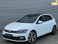 Volkswagen Polo - 2.0 TSI GTI Pano Beats Navi Cruise Camera