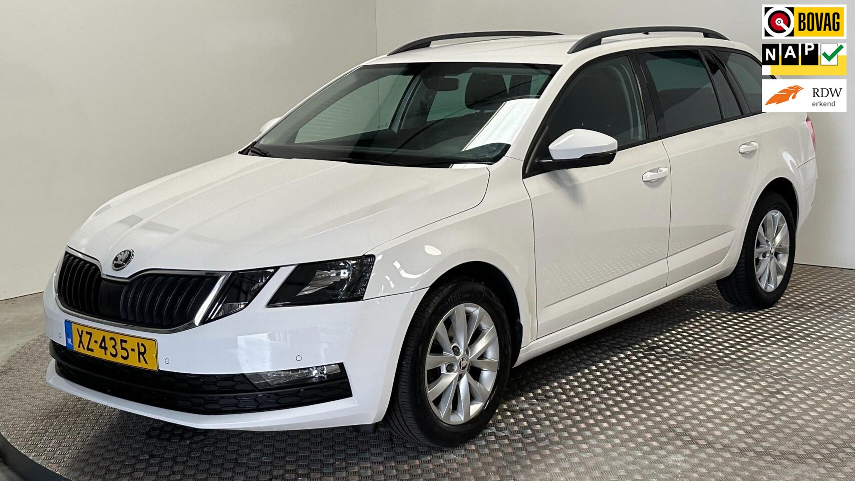 Skoda Octavia Combi - 1.0 TSI Greentech Ambition Business benzine navigatie carplay trekhaak cruise control - AutoWereld.nl