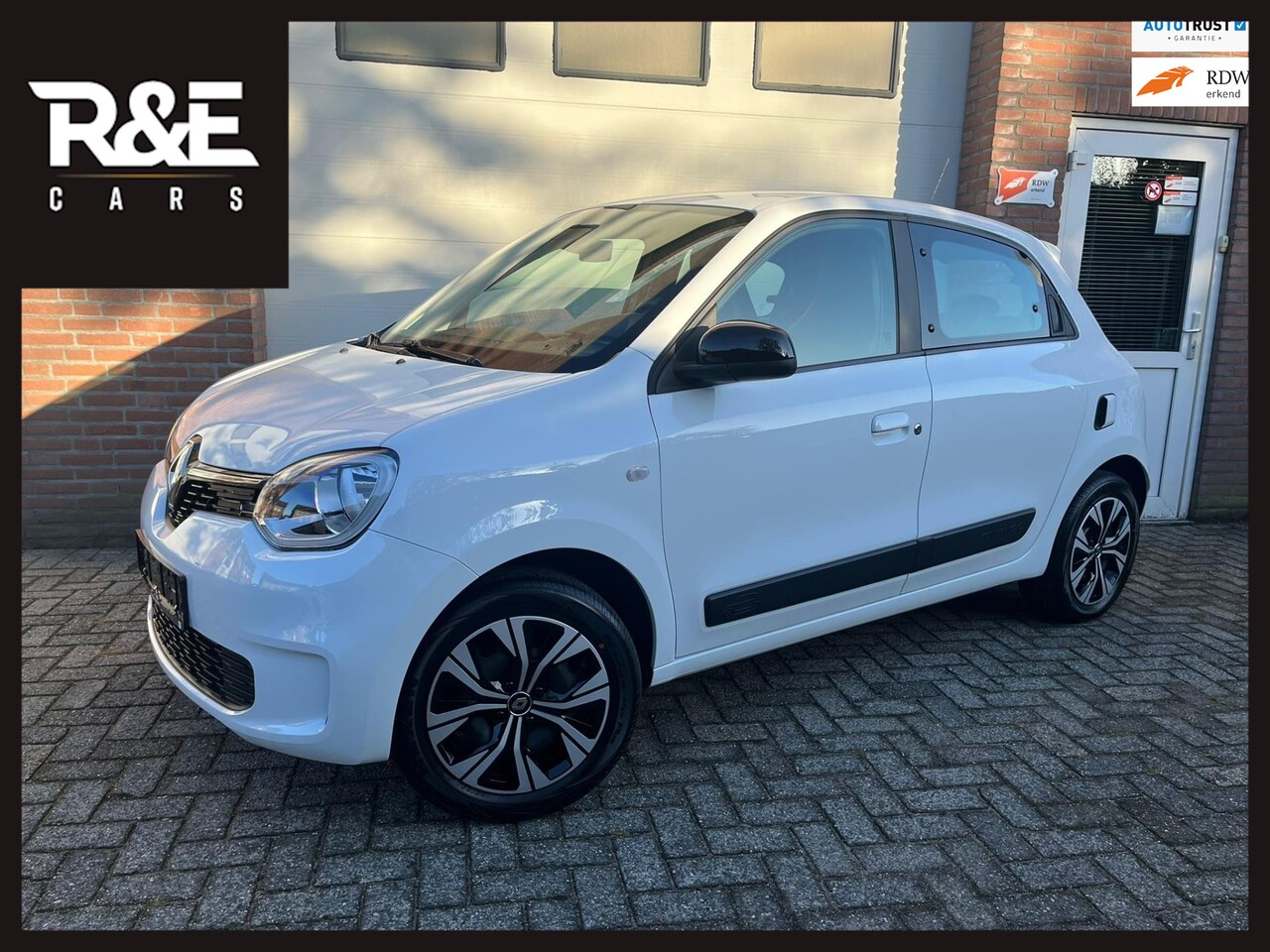 Renault Twingo - 1.0 SCe Collection NAVI CLIMATE CONTROL APPLE CARPLAY - AutoWereld.nl