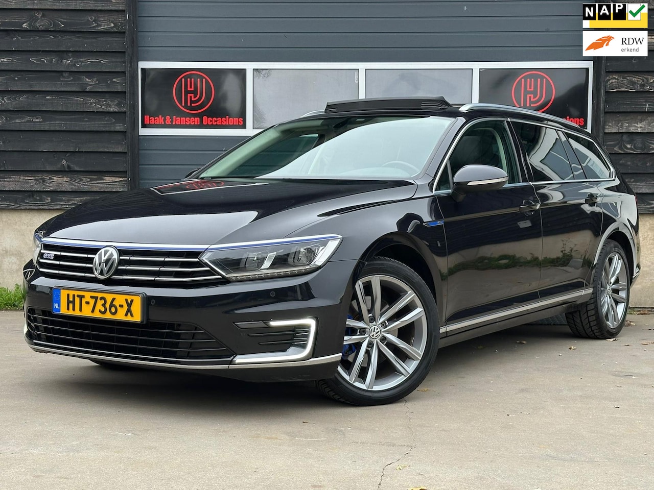 Volkswagen Passat Variant - 1.4 TSI GTE Highline Panoramadak - AutoWereld.nl