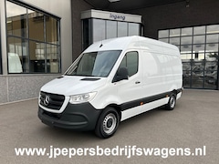 Mercedes-Benz Sprinter - 317 CDI L2 H2 9G-TRONIC / MBUX / Camera / Parkeersensoren / Navigatie / Cruise control / A