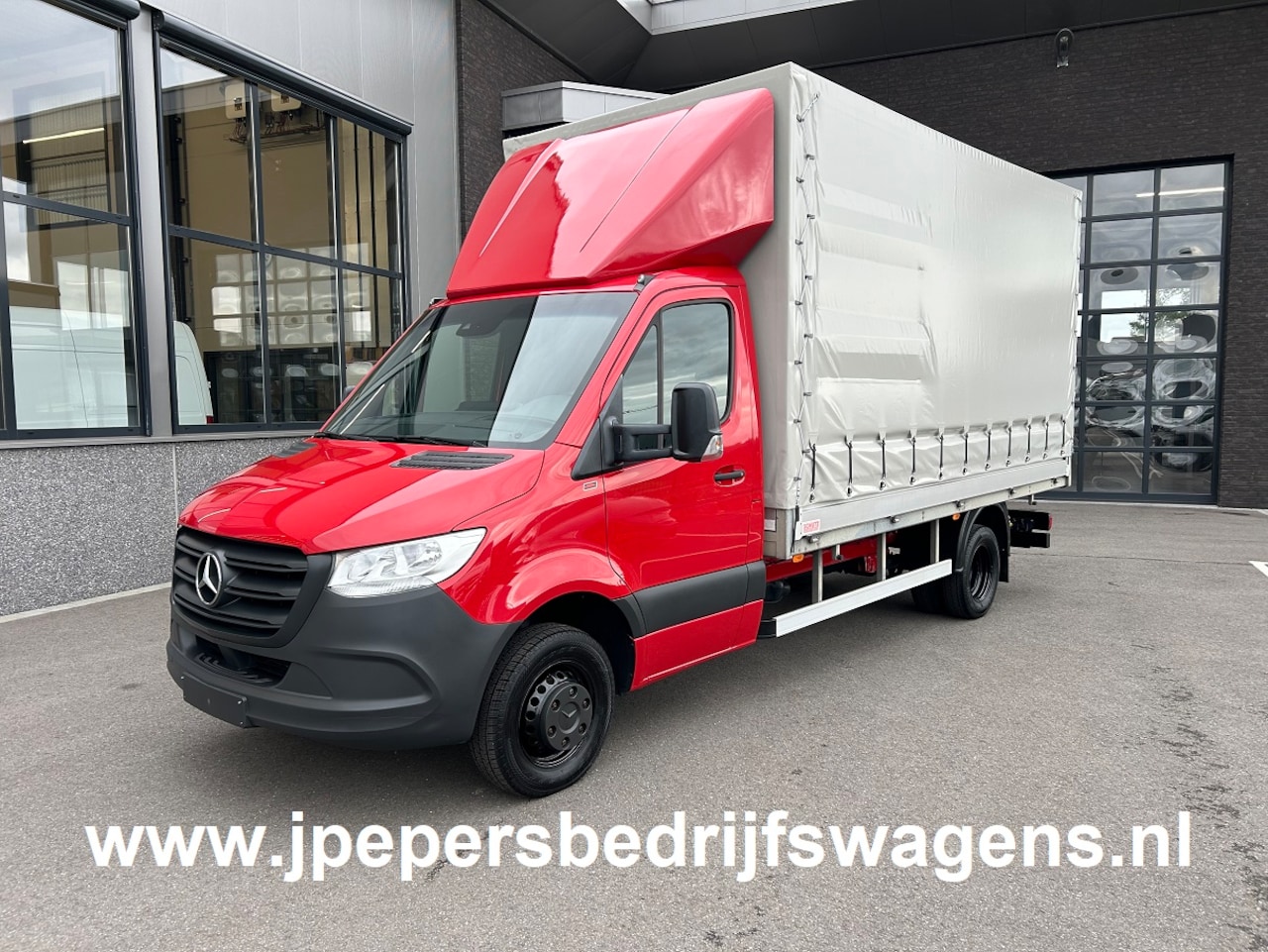 Mercedes-Benz Sprinter - 514 CDI L3 Schuifzeil / MBUX / Navigatie / Trekhaak / Cruise control / Airco - AutoWereld.nl