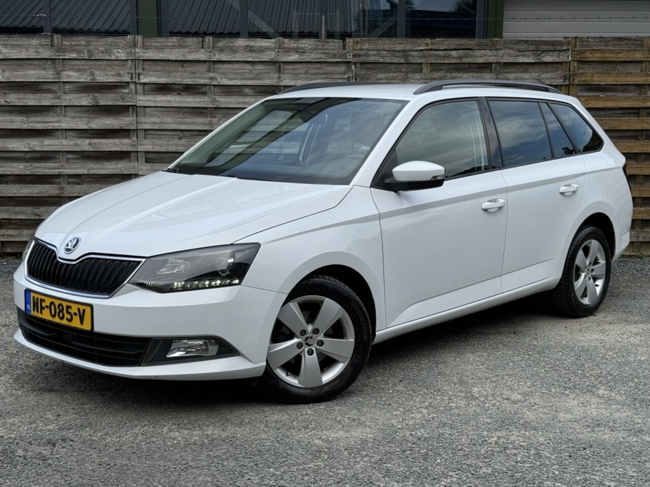 Skoda Fabia Combi - 1.2 TSI Monte Carlo ACC / NAVI / BT-AUDIO / AIRCO / PDC - AutoWereld.nl