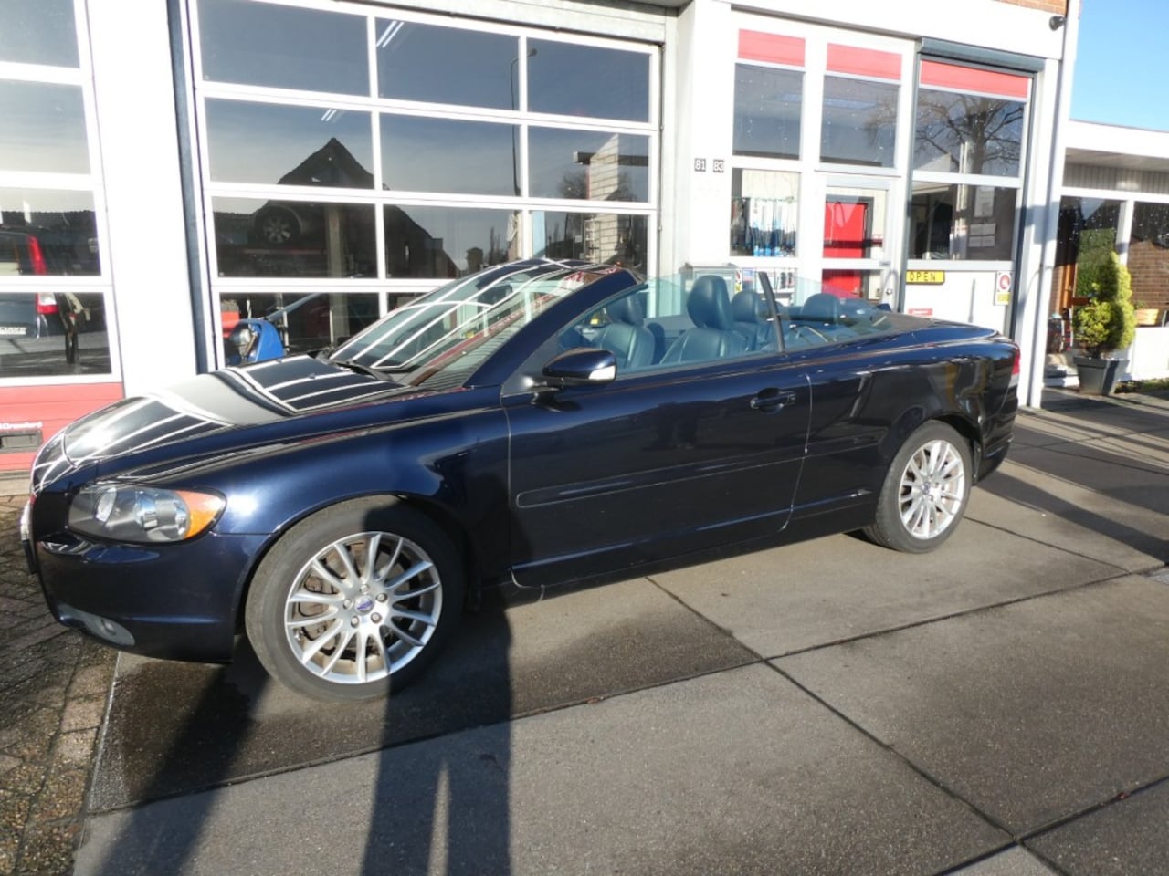 Volvo C70 - 2.4 SUMMUM Clima Cruise Navi Pdc  Blauw met. - AutoWereld.nl