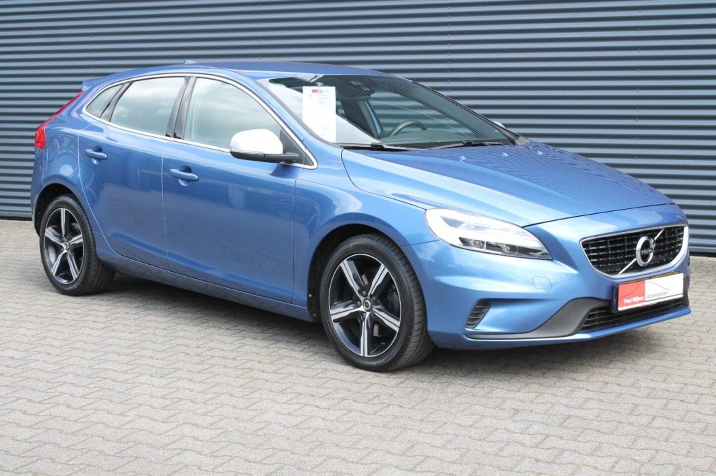 Volvo V40 - V40 2.0 T4 Business Sport R-Design - AutoWereld.nl