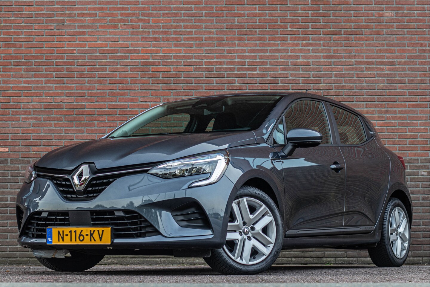 Renault Clio - 1.0 TCe 92PK Zen Airco, Cruise, LED, Navi, PDC, NL-auto ** RIJKLAAR ** - AutoWereld.nl