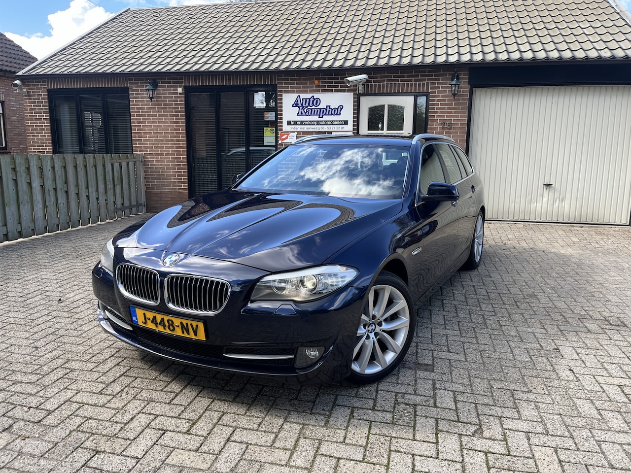 BMW 5-serie Touring - 523i Executive Sporstoelen Leer Trekhaak - AutoWereld.nl