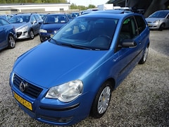 Volkswagen Polo - 1.6-16V Trendline electr schuifdak climaat control