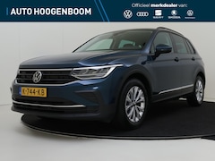 Volkswagen Tiguan - 1.5 TSI Life | Navigatie | Climate control | Adaptieve cruise control | CarPlay | Parkeers