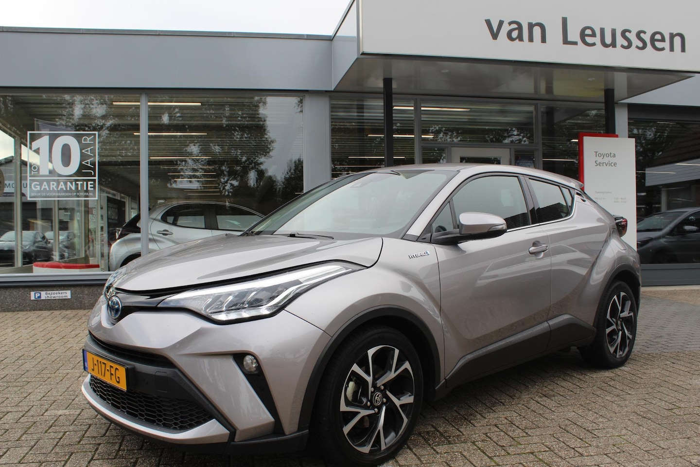 Toyota C-HR - 1.8 Hybrid Dynamic 1.8 HYBRID DYNAMIC - AutoWereld.nl