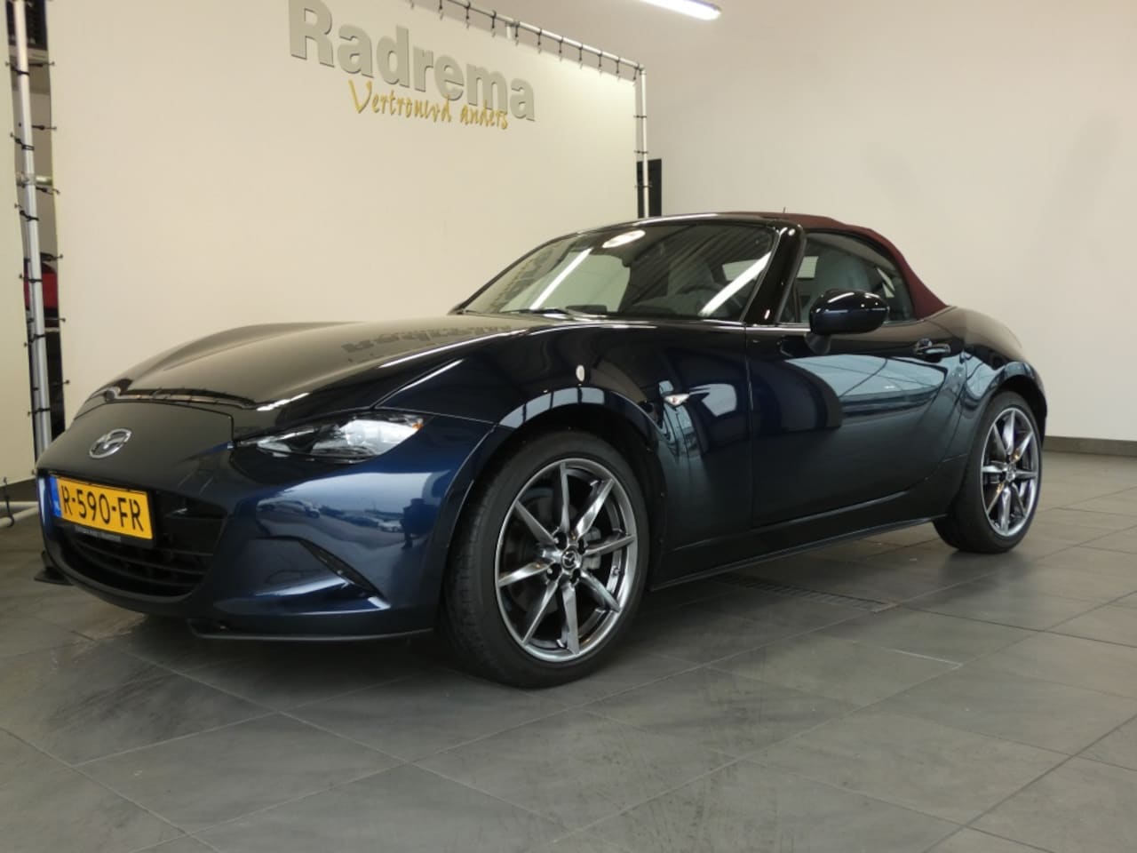 Mazda MX-5 - Skyactive-G 184 Signature Roadster Bose Leder - AutoWereld.nl