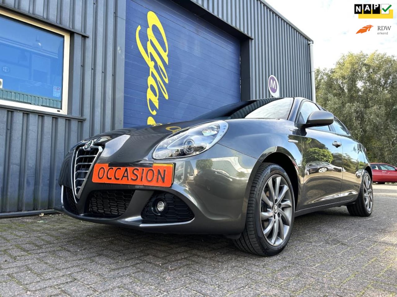 Alfa Romeo Giulietta - 1.4 T Veloce NEDERANDS MET 53 D KM EN NAP - AutoWereld.nl