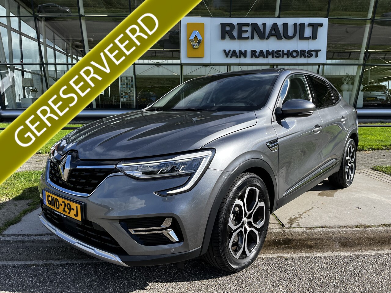 Renault Arkana - 1.6 E-Tech Hybrid 145 Intens / Automaat / Apple Carplay - Android Auto / Camera / PDC V+A - AutoWereld.nl