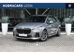 BMW 2-serie Active Tourer - 220i High Executive M Sport Automaat / Trekhaak / Adaptief M Onderstel / Sportstoelen / St