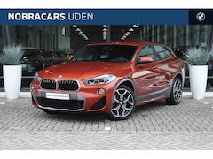 BMW X2 - sDrive20i High Executive Automaat / Sportstoelen / Stoelverwarming / LED / Park Assistant