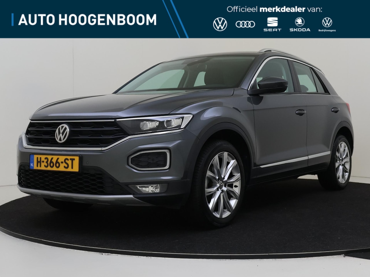 Volkswagen T-Roc - 1.5 TSI Sport | Trekhaak | Navigatie | Digitale cockpit | Climate control | Parkeersensore - AutoWereld.nl