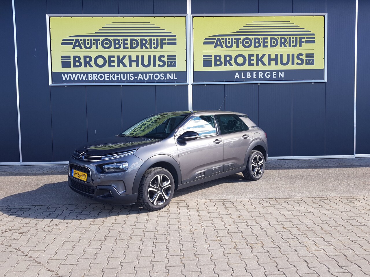 Citroën C4 Cactus - 1.2 PureTech Business 1.2 PureTech Business - AutoWereld.nl