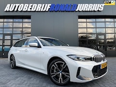 BMW 3-serie Touring - 320e NL.Auto/M-Pakket/Leder-Alcantara/Camera/240Pk/Gratis onderhoud tot 2026/1Ste Eigenaar