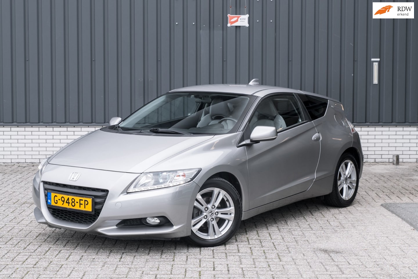 Honda CR-Z - 1.5 i-Vtec IMA S *Dealeronderhouden* - AutoWereld.nl